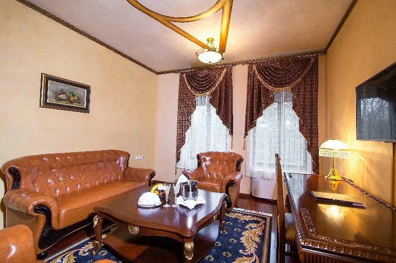 Ruebezahl Marienbad Luxury Castle Hotel Golf  Mariánské Lázně