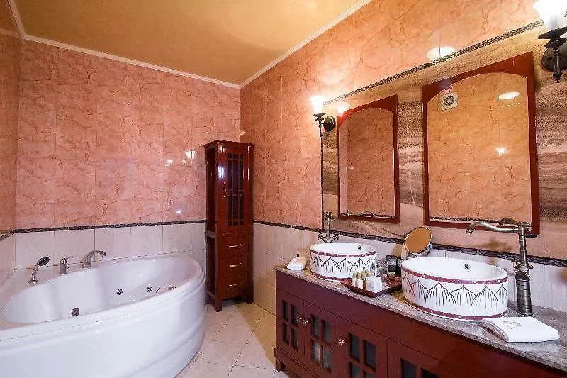 Ruebezahl Marienbad Luxury Castle Hotel Golf  Mariánské Lázně